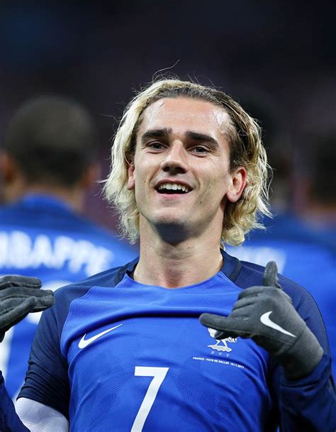 Maud la sœur dAntoine Griezmann revient sur sa nuit au Bataclan Elle