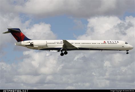 N926DH McDonnell Douglas MD 90 30 Delta Air Lines James Bruno