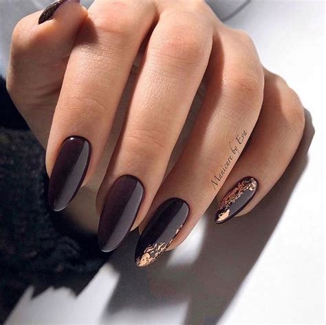 Pin By Elizabeth On Nailsart Gold Nail Designs Manicure Nail Designs