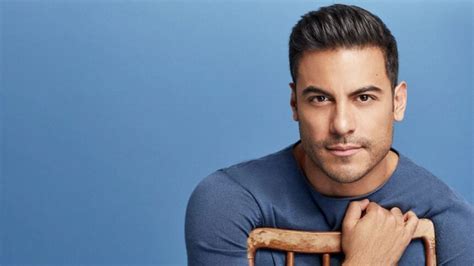 Carlos Rivera tras agotar su primer show sumó otra fecha en el