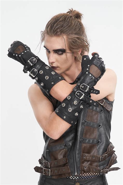 Cyberpunk Spiked Gloves Vampirefreaks