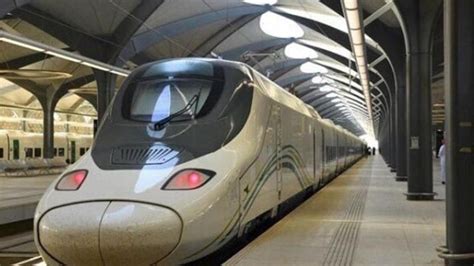 Watch How Saudi Arabias First High Speed Train Is Helping Hajj