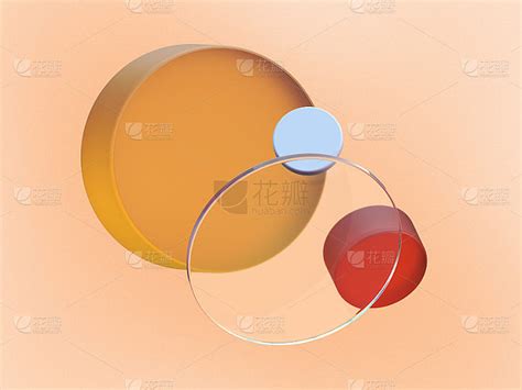 在浅橙色背景的半透明材料中3d渲染圆形。抽象立方体、几何或极简主义的插图。幻觉和背景的可视化。