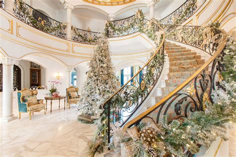 Inside A River Oaks Home With Luxe Holiday Décor Houston Chronicle