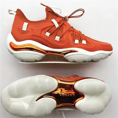 swizz beatz reveals brand  reebok dmx shoe sports hip hop piff