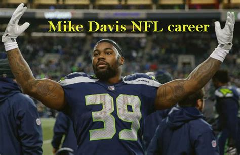 Mike Davis NFL player, wife, stats, salary, height, family, net worth ...