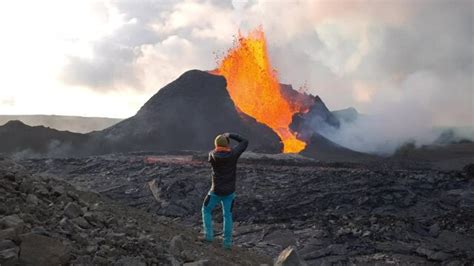 活動中の楯状火山