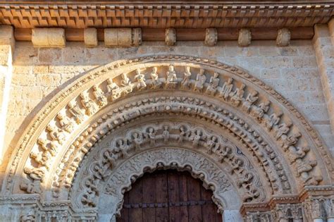 Premium Photo Detail Of The North Portico Of The Collegiate Church Of