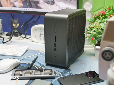 Обзор Maibenben PC09 – мини-ПК с подключением дискретной видеокарты ...