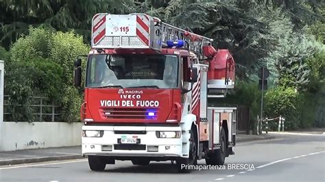 Partenza Autoscala Vigili Del Fuoco Palazzolo Sull Oglio In Sirena Dal