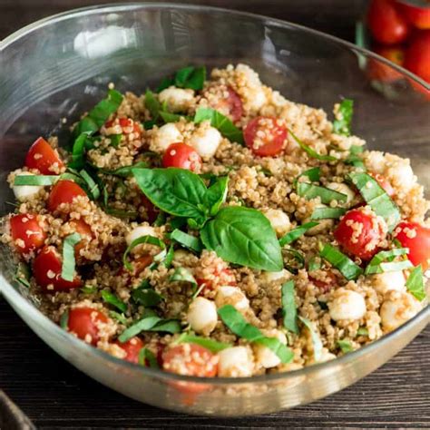 Caprese Quinoa Salad Joyfoodsunshine