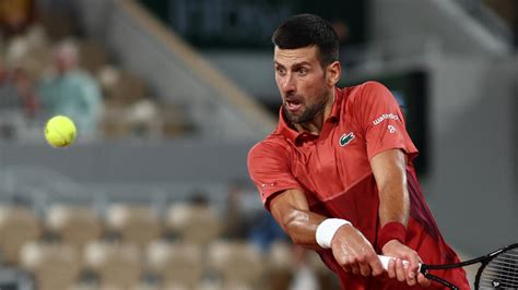 Roland Garros en pleine nuit Novak Djokovic vient à bout de Musetti