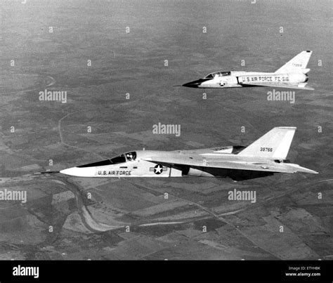 F 111a Aircraft Black And White Stock Photos And Images Alamy