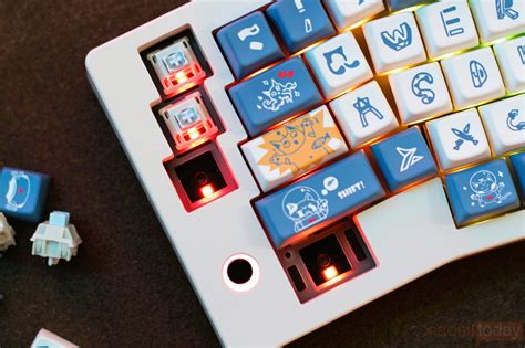 CIDOO ABM Review Hot Swappable Wired Wireless Mechanical Keyboard XiaomiToday