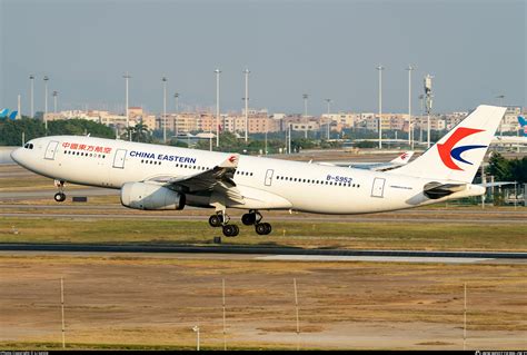 B China Eastern Airlines Airbus A Photo By Li Junjie Id