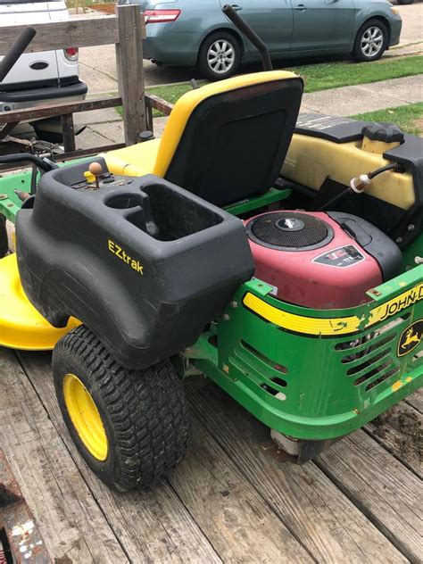 Used John Deere EZtrak Z225 42 Inch Zero Turn Lawn Mower 60 OFF