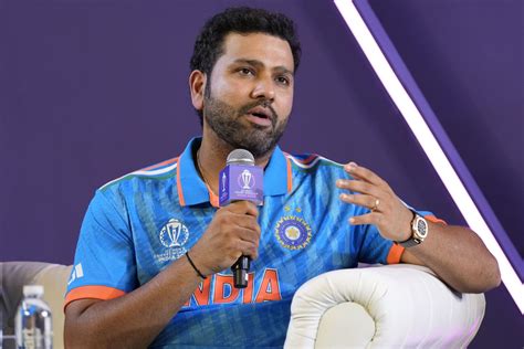 “kya Baat Kar Rahe Ho Aankh Se Aansu” Rohit Sharmas Witty Reaction