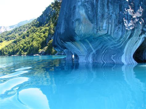 Prehistorical Marble Caves of Chile/Argentina in 10 Photos - YourAmazingPlaces.com