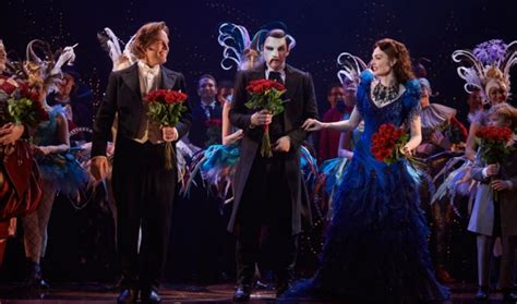 Photos Andrew Lloyd Webber And The Cast Of Love Never Dies Take