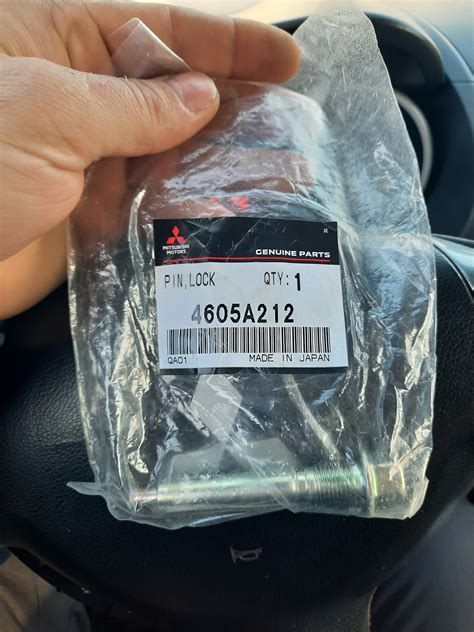 Плановое ТО, передние рычаги и задние суппорта — Mitsubishi Outlander ...