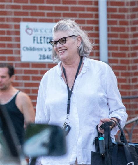 Cómo Luce Ahora Kelly Mcgillis La Recordada Charlie Novia De Maverick