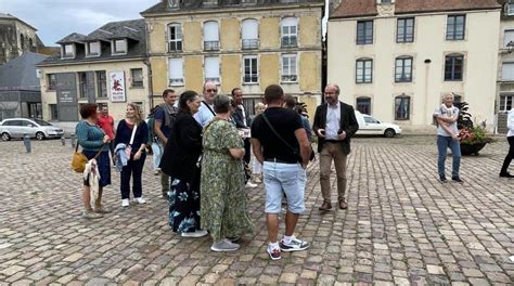 Falaise Les nouveaux habitants ont bénéficié de la visite de la ville