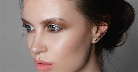 Nude lips To trend που ενθουσιάζει όλες τις beauty addicts