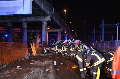 Queda De Autocarro De Viaduto Em Veneza Faz Pelo Menos Mortos