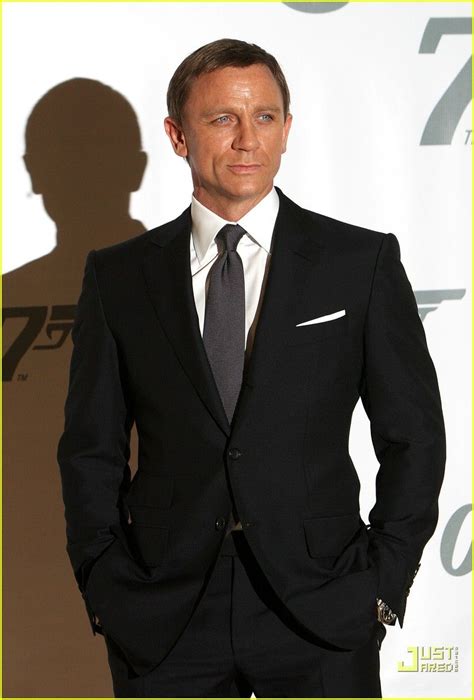 Daniel Craig Quantum Of Solace Suit