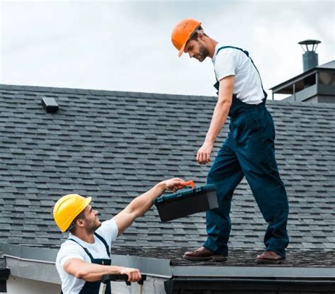 An Ultimate Guide To Hire A Professional Roofer For Roof Repairs In