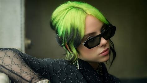 Download American Green Hair Sunglasses Singer Music Billie Eilish 4k Ultra Hd Wallpaper