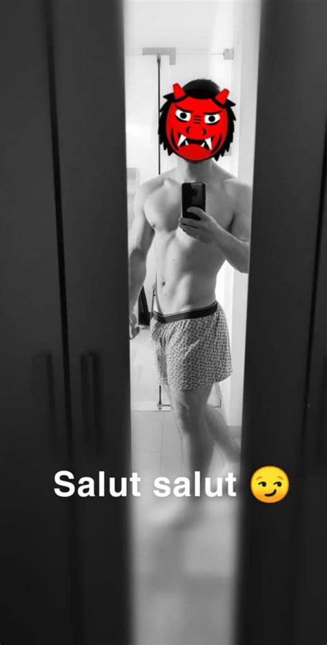 Ma Femme A Juste Un Culot Parfait Balance Ta Nude