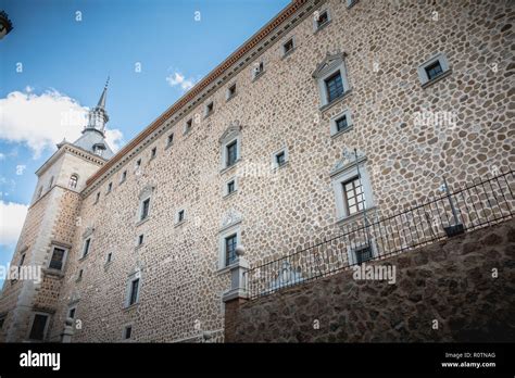 Arquitectura Detallada Del Alc Zar De Toledo Sitio Del Patrimonio