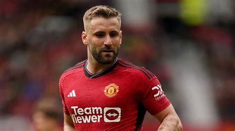 Season Over Luke Shaw Suffers Devastating Hamstring Injury Sauce Co Ke