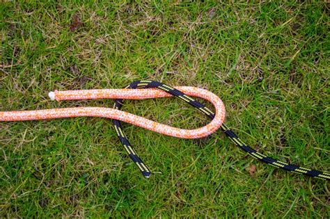 Add The Sheet Bend To Your Knot Repertoire For Summer Camping The Manual