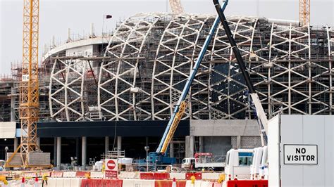 Bij Bouw Wk Stadions In Qatar Vallen Nog Altijd Doden Buitenland