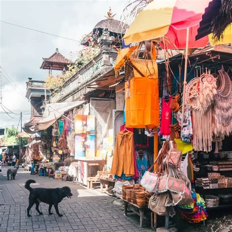 Exploring Ubud Art Market A Cultural Odyssey Through Balis Artistic