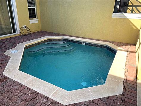 Top 3 Hotels with Private Pool in Kissimmee - Anna's Guide