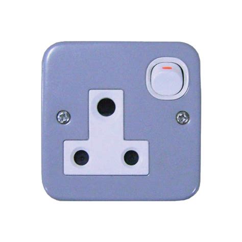 Esm Metal Clad Series 15a 1 Gang Switched Socket