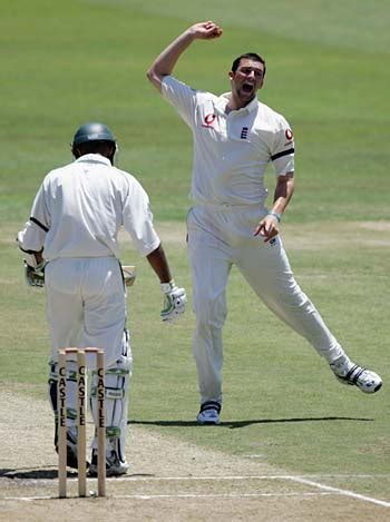 Steve Harmison Celebrates Dismissing Hashim Amla Espncricinfo