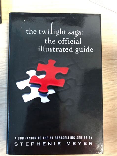 New Listing The Twilight Saga The Official Illustrated Guide