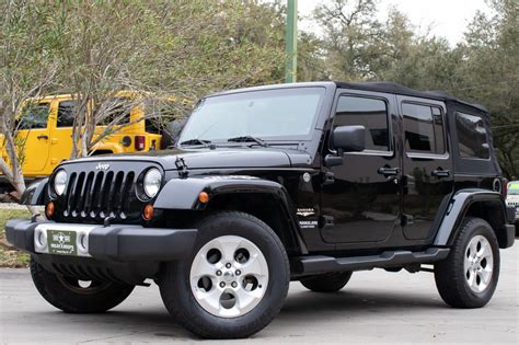 2013 Jeep Wrangler Sahara Tires