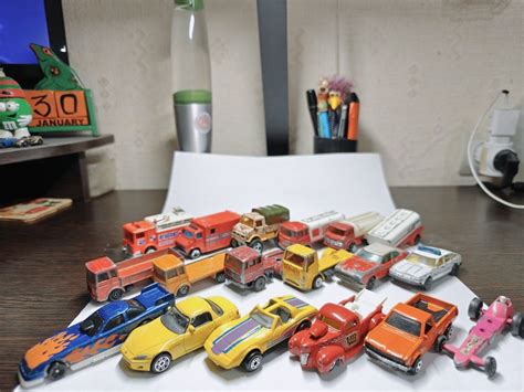 Машинки модели hot wheels matchbox majorette efsi corgi siku realtoy