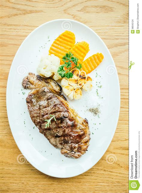 Bife Grelhado Da Carne Da Carne Vegetal Foto De Stock Imagem De