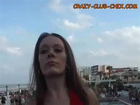 Dancing Babes In Bikinis XVIDEOS