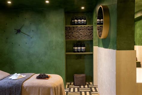 Win a wine spa treatment with your very own ‘plus one’