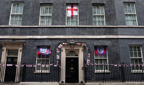 Downing Street In Sexist Bunting Row Over ‘weak Support For Lionesses