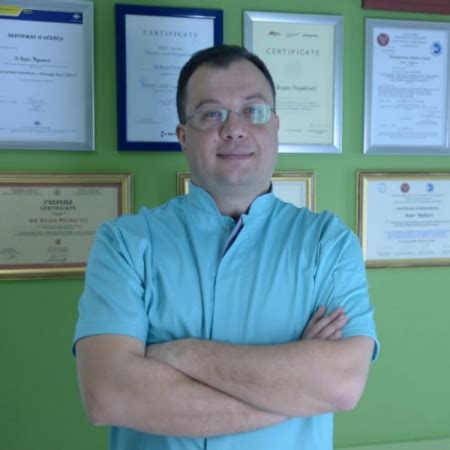 Dr Bojan Pejaković maksilofacijalni hirurg Novi Sad 063 687 447