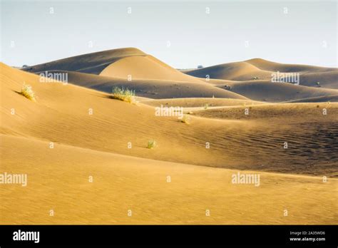 Desert Dunes Dune Deserts Hi Res Stock Photography And Images Alamy