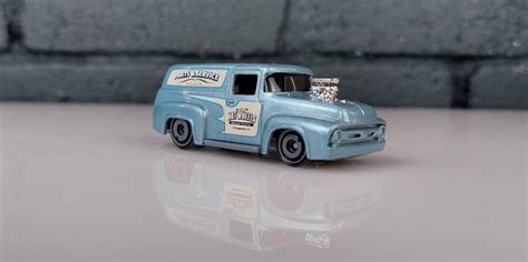 Hot Wheels Ford F Truck Loose Hobbies Toys Toys Games On Carousell